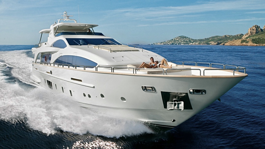 100ft Azimut Jumbo ( Jets / Jacuzzi)