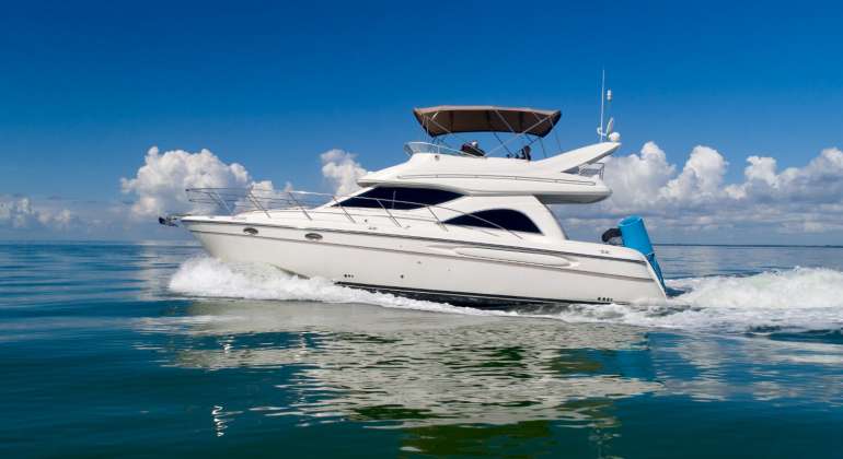 46ft Maxum 4600 flybridge 